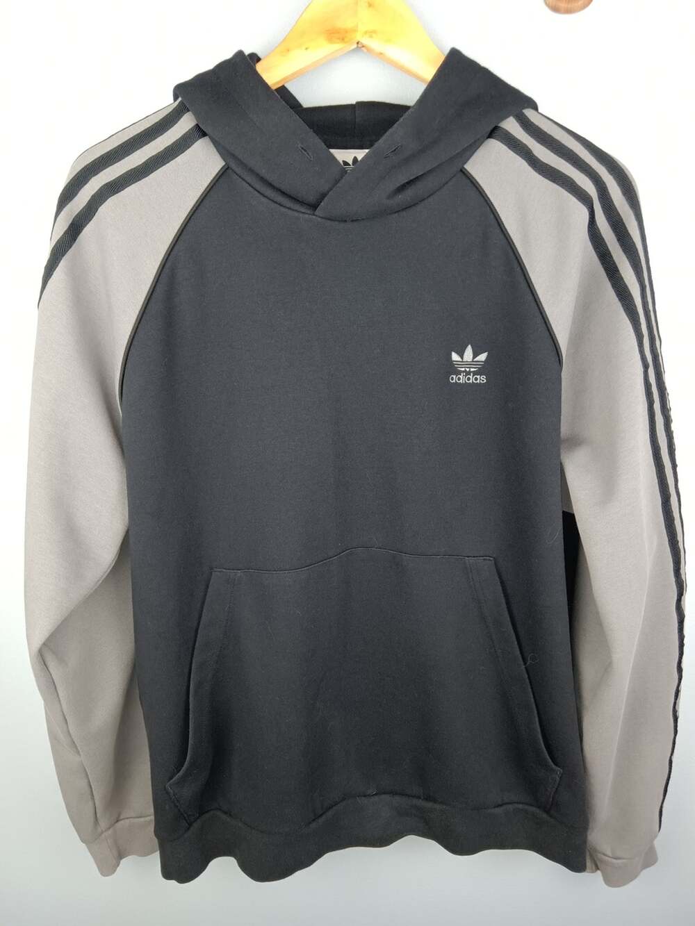 adidas Originals SST Men’s Black & Gray 3 Stripe Hoodie Sweatshirt Large